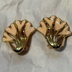 Vintage Trifari Art Noveau clip on earrings